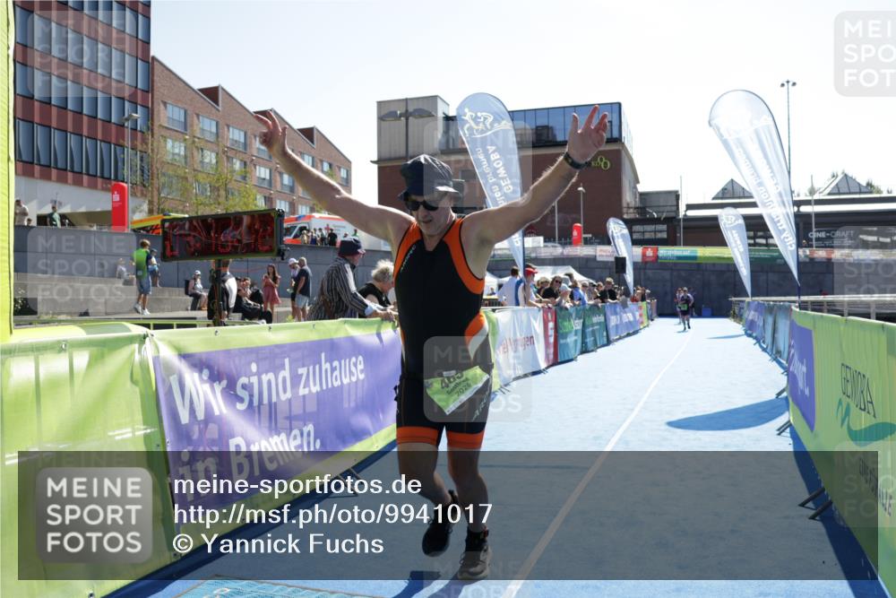 09.08.2026 - GEWOBA Citytriathlon Bremen Yannick Fuchs http://msf.ph/oto/9941017 09.08.2026 15:44:35 Ziel 465 meine-sportfotos.de