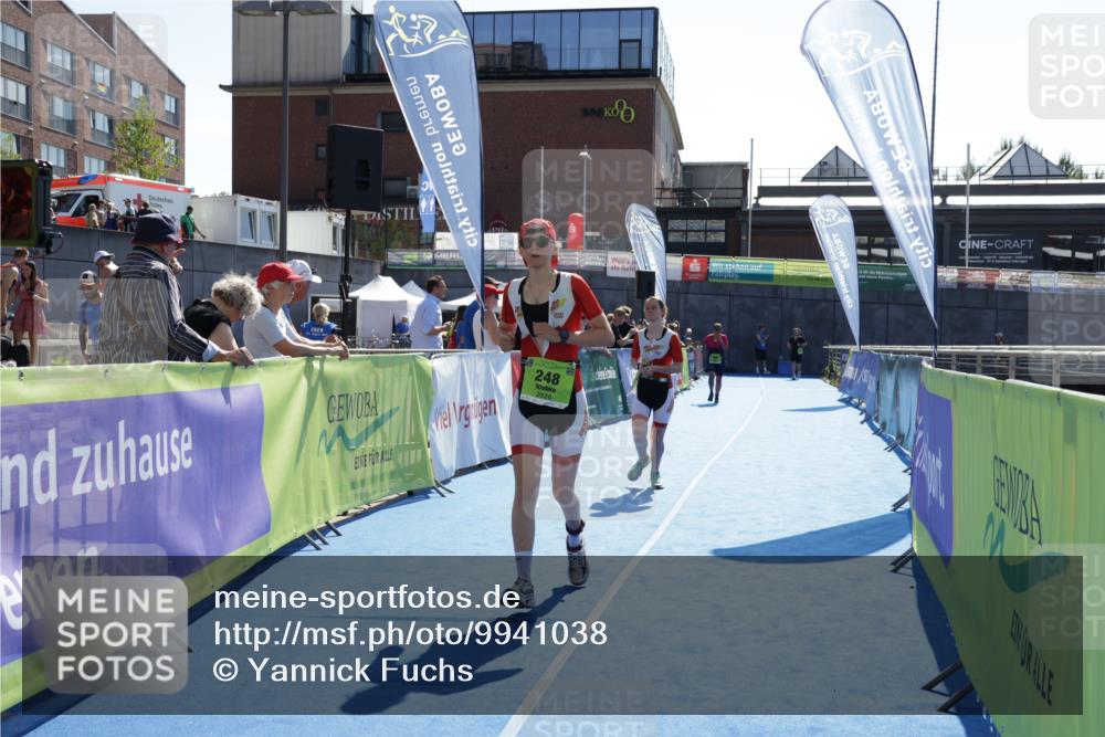 09.08.2026 - GEWOBA Citytriathlon Bremen Yannick Fuchs http://msf.ph/oto/9941038 09.08.2026 15:44:46 Ziel 248, 298 meine-sportfotos.de