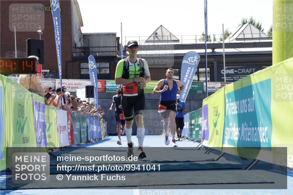 09.08.2026 - GEWOBA Citytriathlon Bremen Yannick Fuchs http://msf.ph/oto/9941041 09.08.2026 13:50:37 Ziel 559, 668, 766 meine-sportfotos.de