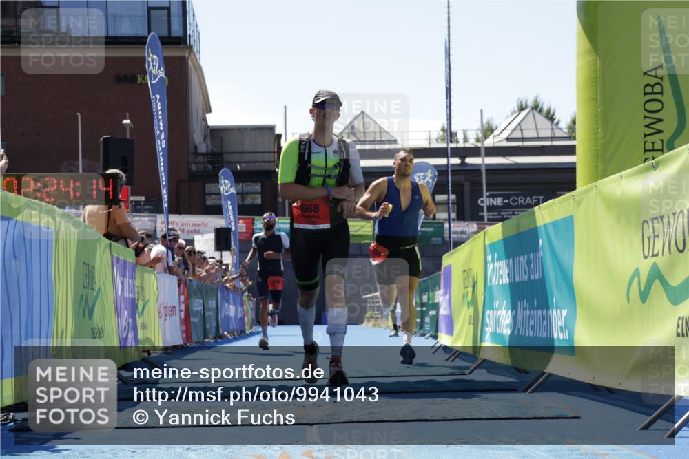 09.08.2026 - GEWOBA Citytriathlon Bremen Yannick Fuchs http://msf.ph/oto/9941043 09.08.2026 13:50:38 Ziel 559, 668, 766 meine-sportfotos.de
