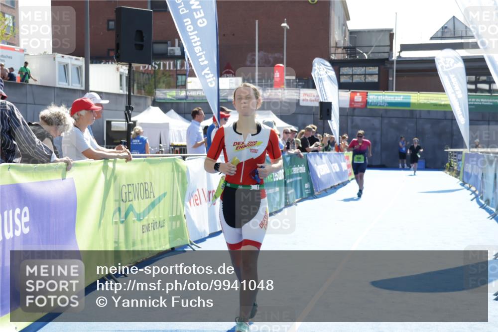 09.08.2026 - GEWOBA Citytriathlon Bremen Yannick Fuchs http://msf.ph/oto/9941048 09.08.2026 15:44:48 Ziel 248, 298 meine-sportfotos.de