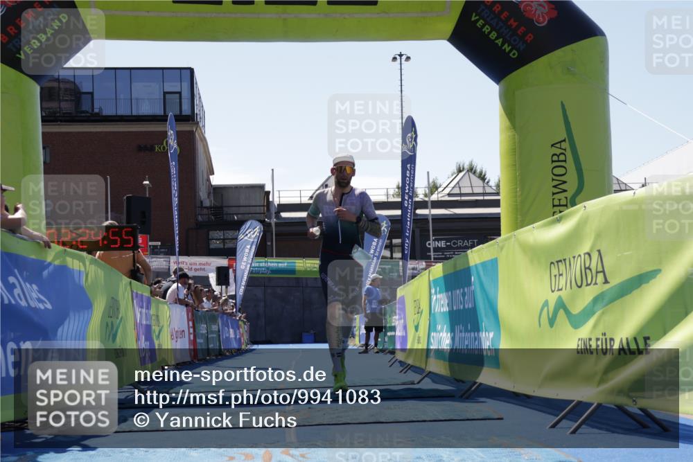 09.08.2026 - GEWOBA Citytriathlon Bremen Yannick Fuchs http://msf.ph/oto/9941083 09.08.2026 13:51:18 Ziel 767 meine-sportfotos.de