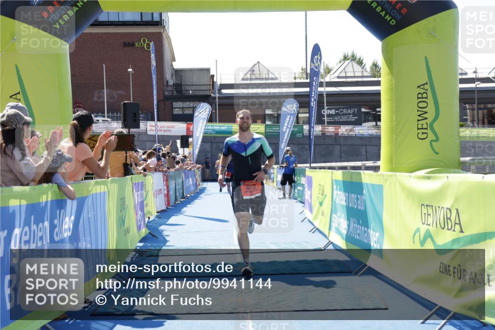 09.08.2026 - GEWOBA Citytriathlon Bremen Yannick Fuchs http://msf.ph/oto/9941144 09.08.2026 13:52:00 Ziel 572, 675, 1148 meine-sportfotos.de