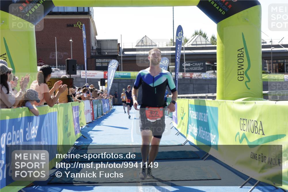 09.08.2026 - GEWOBA Citytriathlon Bremen Yannick Fuchs http://msf.ph/oto/9941149 09.08.2026 13:52:01 Ziel 572, 675, 1148 meine-sportfotos.de