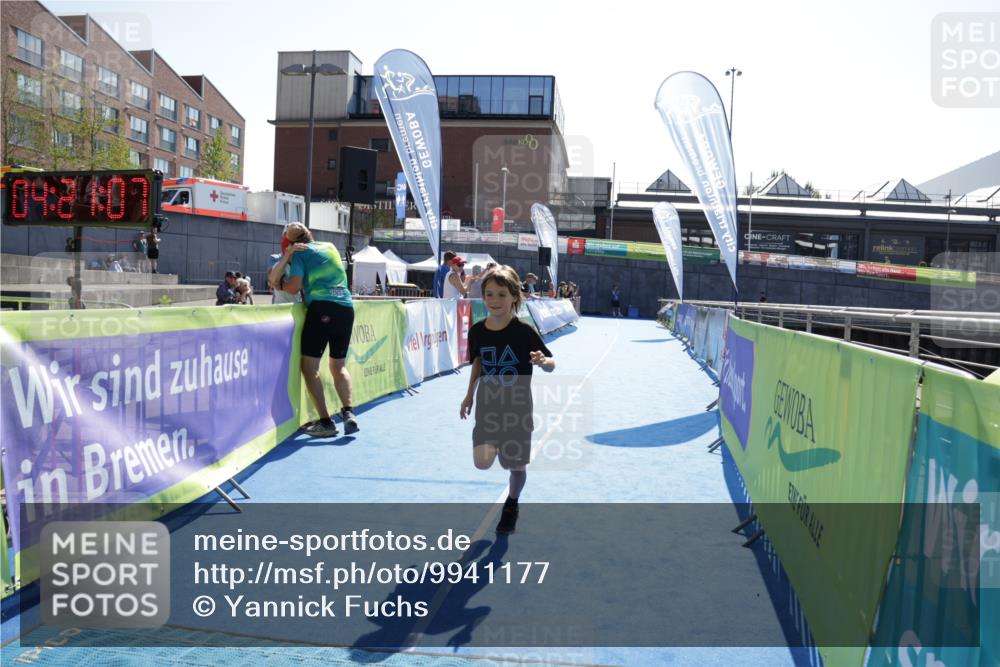 09.08.2026 - GEWOBA Citytriathlon Bremen Yannick Fuchs http://msf.ph/oto/9941177 09.08.2026 15:47:30 Ziel 251, 443, 475 meine-sportfotos.de