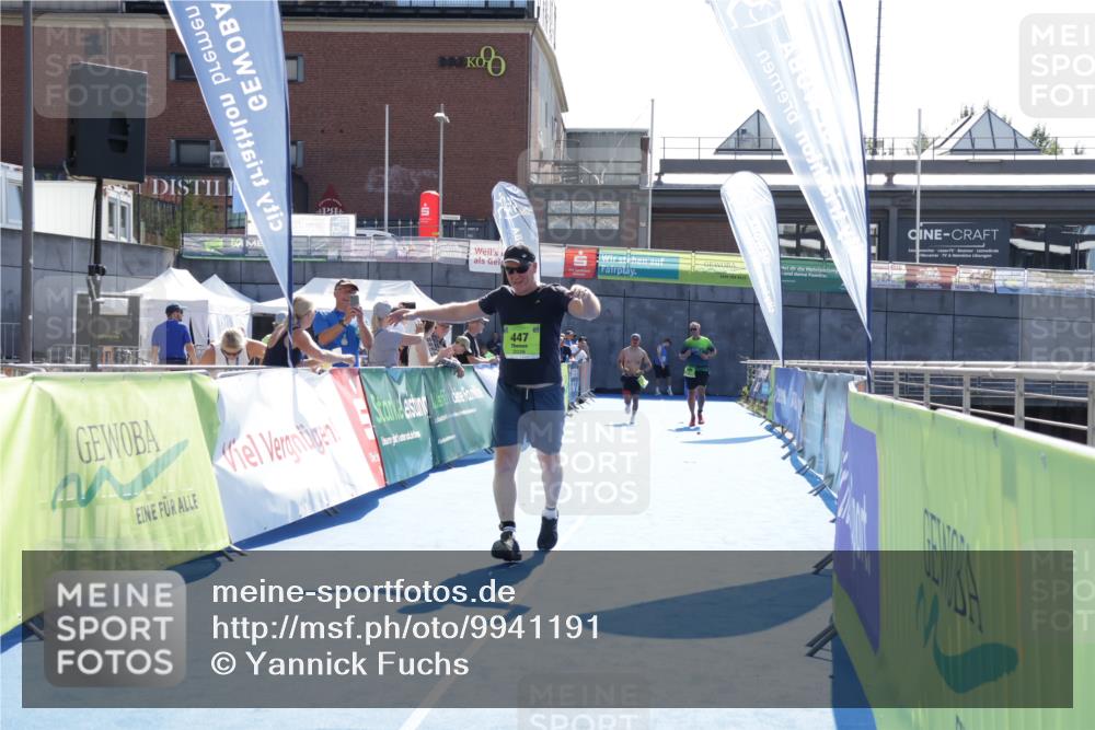 09.08.2026 - GEWOBA Citytriathlon Bremen Yannick Fuchs http://msf.ph/oto/9941191 09.08.2026 15:47:48 Ziel 447 meine-sportfotos.de