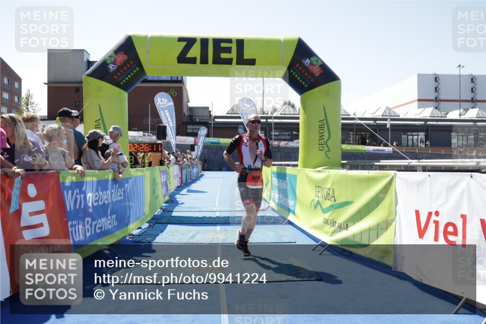 09.08.2026 - GEWOBA Citytriathlon Bremen Yannick Fuchs http://msf.ph/oto/9941224 09.08.2026 13:52:34 Ziel 808 meine-sportfotos.de