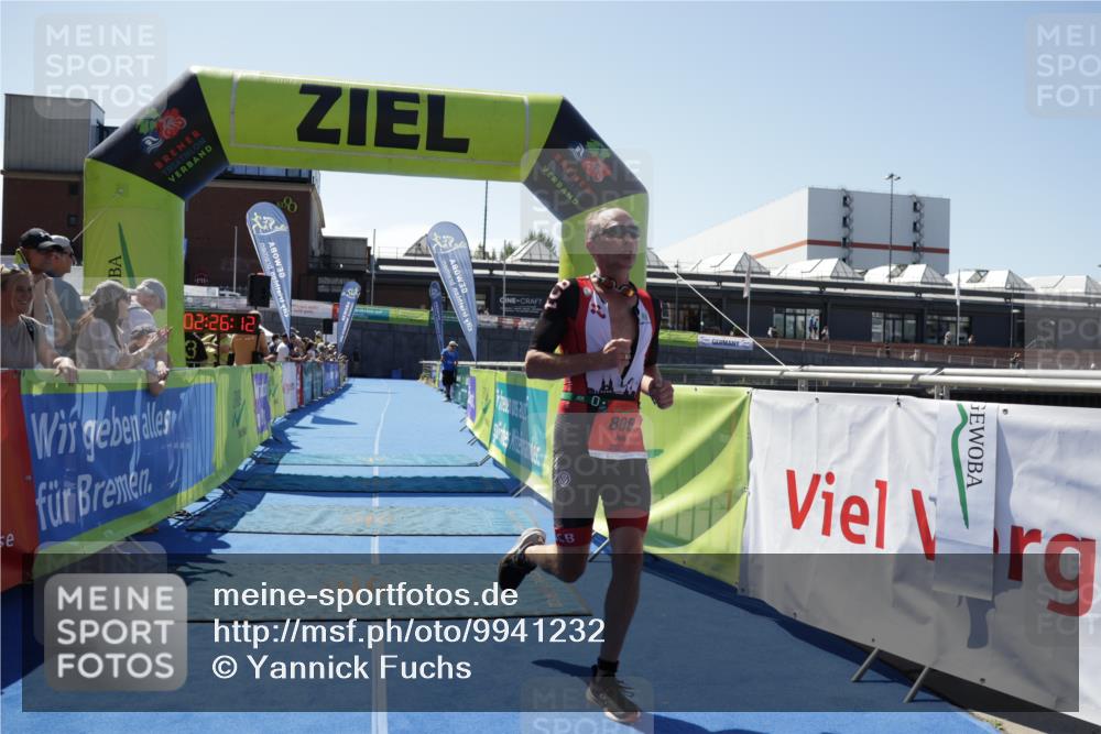 09.08.2026 - GEWOBA Citytriathlon Bremen Yannick Fuchs http://msf.ph/oto/9941232 09.08.2026 13:52:35 Ziel 808 meine-sportfotos.de