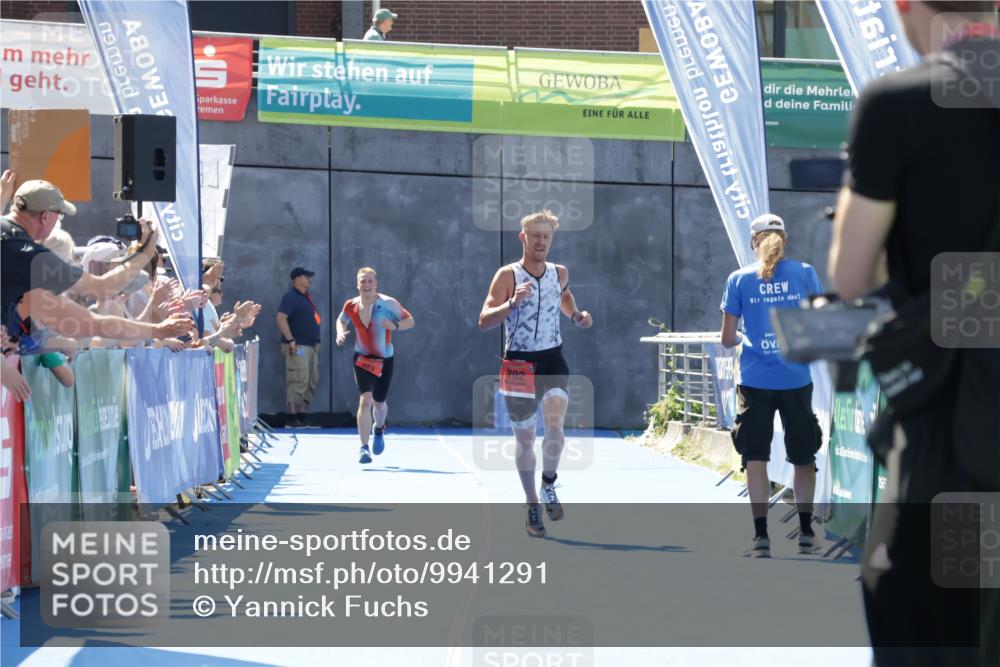 09.08.2026 - GEWOBA Citytriathlon Bremen Yannick Fuchs http://msf.ph/oto/9941291 09.08.2026 13:53:29 Ziel 702 meine-sportfotos.de