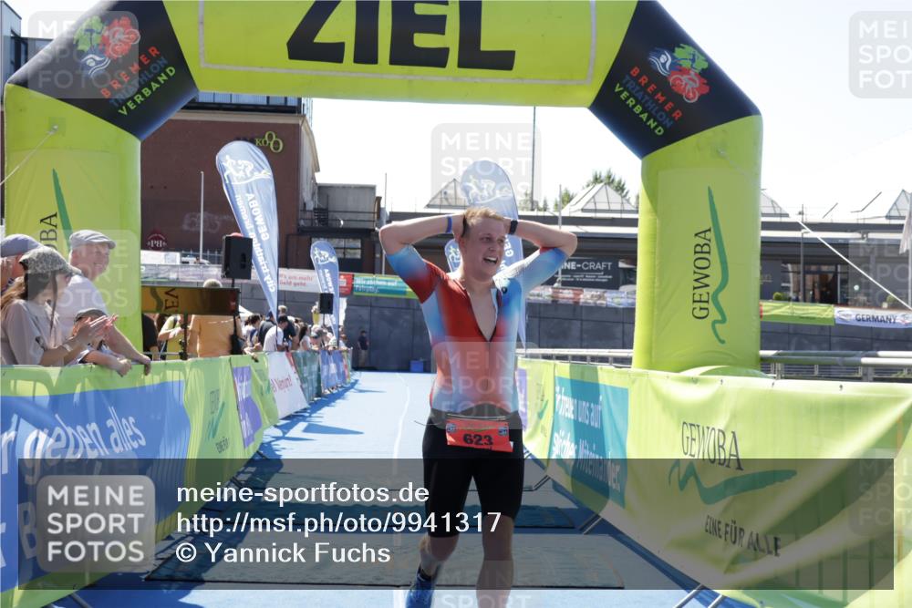 09.08.2026 - GEWOBA Citytriathlon Bremen Yannick Fuchs http://msf.ph/oto/9941317 09.08.2026 13:53:39 Ziel 623 meine-sportfotos.de