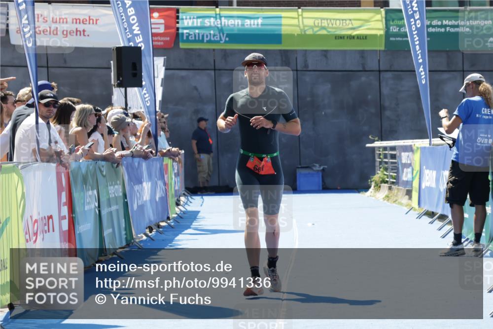09.08.2026 - GEWOBA Citytriathlon Bremen Yannick Fuchs http://msf.ph/oto/9941336 09.08.2026 13:54:21 Ziel 687 meine-sportfotos.de