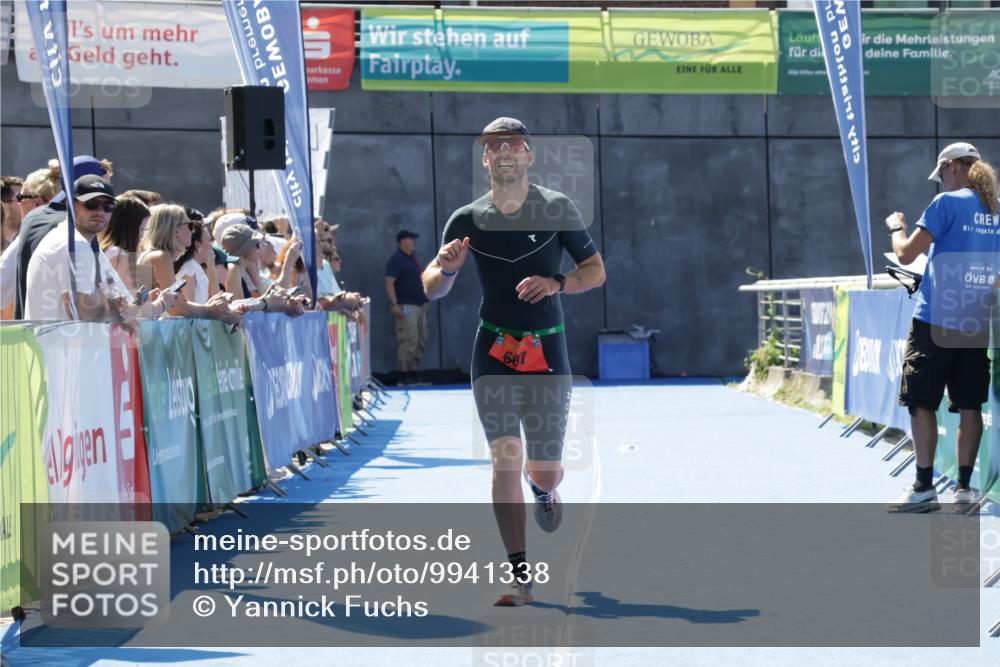 09.08.2026 - GEWOBA Citytriathlon Bremen Yannick Fuchs http://msf.ph/oto/9941338 09.08.2026 13:54:21 Ziel 687 meine-sportfotos.de