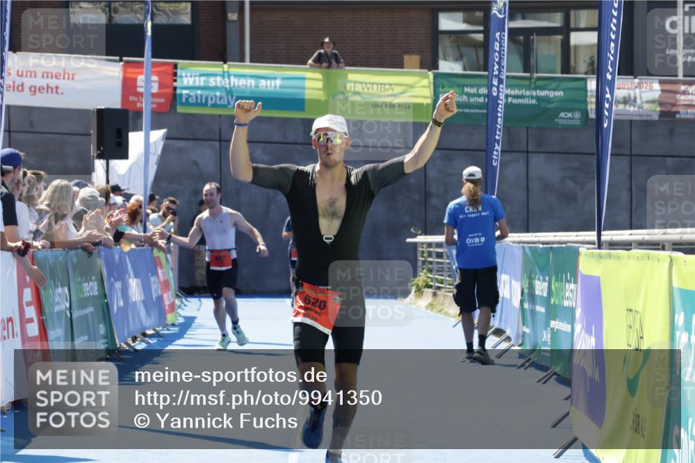 09.08.2026 - GEWOBA Citytriathlon Bremen Yannick Fuchs http://msf.ph/oto/9941350 09.08.2026 13:54:45 Ziel 602, 620 meine-sportfotos.de