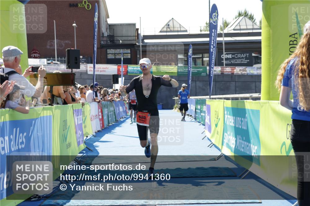 09.08.2026 - GEWOBA Citytriathlon Bremen Yannick Fuchs http://msf.ph/oto/9941360 09.08.2026 13:54:46 Ziel 602, 620 meine-sportfotos.de