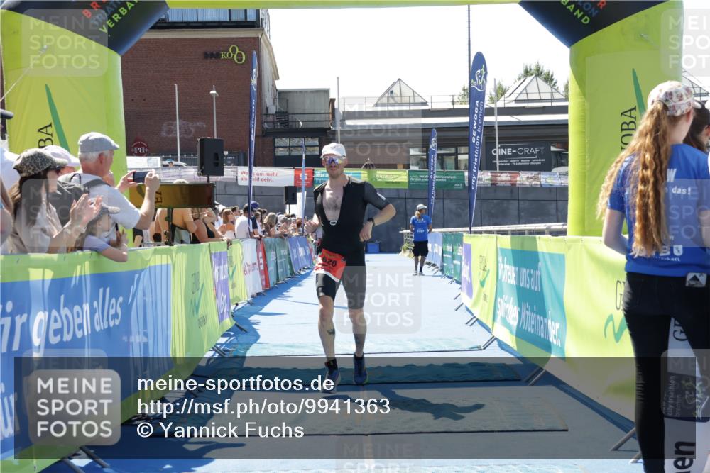09.08.2026 - GEWOBA Citytriathlon Bremen Yannick Fuchs http://msf.ph/oto/9941363 09.08.2026 13:54:46 Ziel 602, 620 meine-sportfotos.de