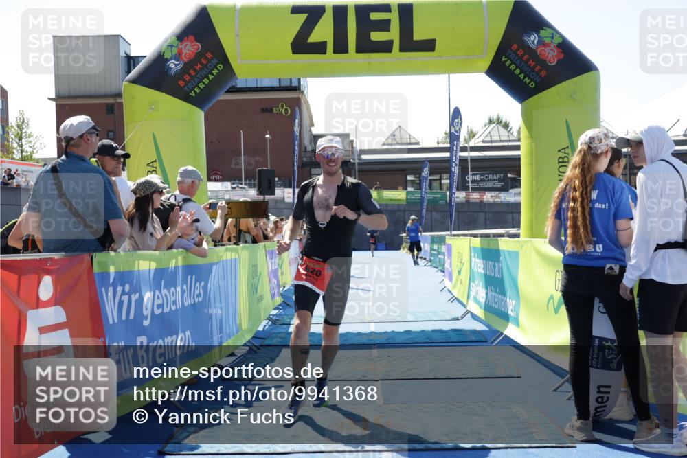 09.08.2026 - GEWOBA Citytriathlon Bremen Yannick Fuchs http://msf.ph/oto/9941368 09.08.2026 13:54:46 Ziel 602, 620 meine-sportfotos.de