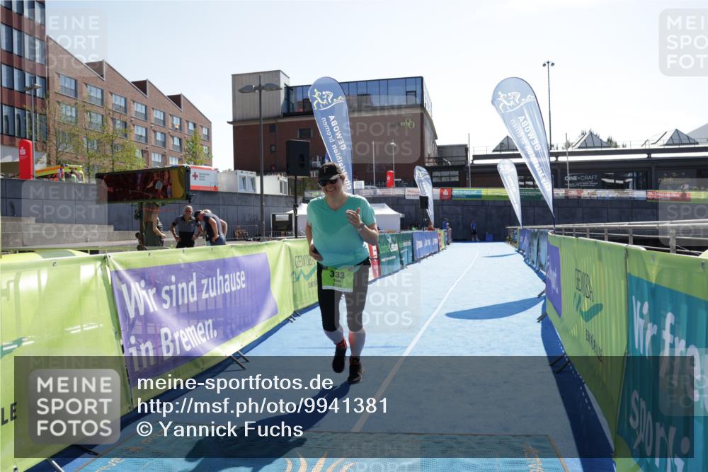 09.08.2026 - GEWOBA Citytriathlon Bremen Yannick Fuchs http://msf.ph/oto/9941381 09.08.2026 15:56:45 Ziel 333 meine-sportfotos.de
