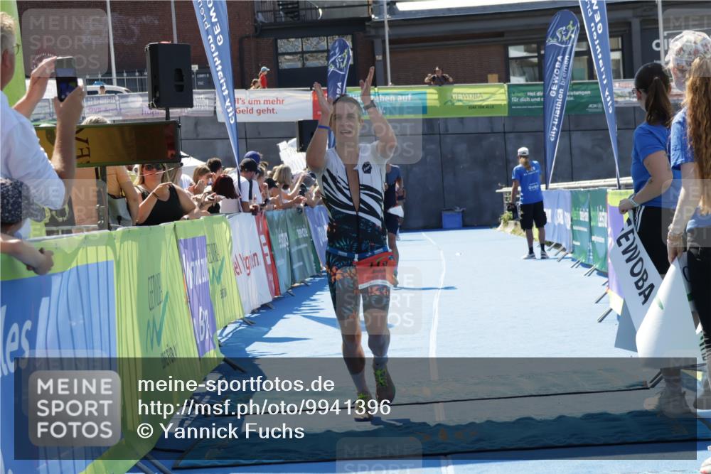 09.08.2026 - GEWOBA Citytriathlon Bremen Yannick Fuchs http://msf.ph/oto/9941396 09.08.2026 13:55:02 Ziel 705, 775 meine-sportfotos.de