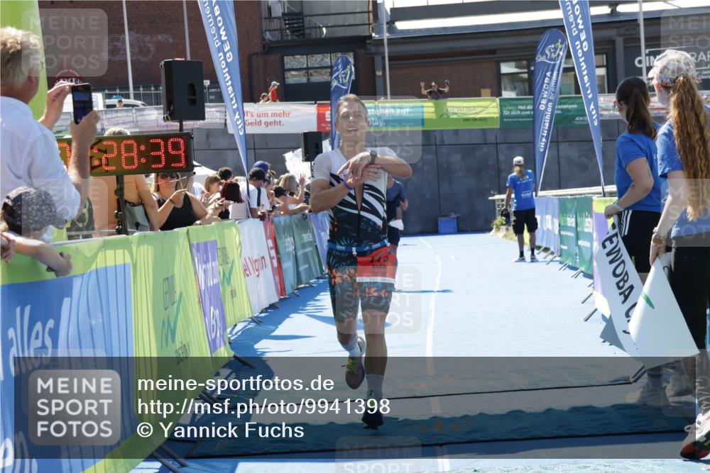09.08.2026 - GEWOBA Citytriathlon Bremen Yannick Fuchs http://msf.ph/oto/9941398 09.08.2026 13:55:02 Ziel 705, 775 meine-sportfotos.de
