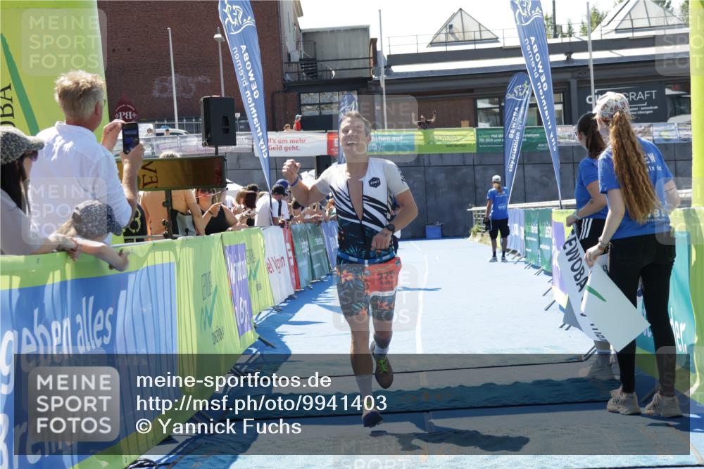 09.08.2026 - GEWOBA Citytriathlon Bremen Yannick Fuchs http://msf.ph/oto/9941403 09.08.2026 13:55:02 Ziel 705, 775 meine-sportfotos.de
