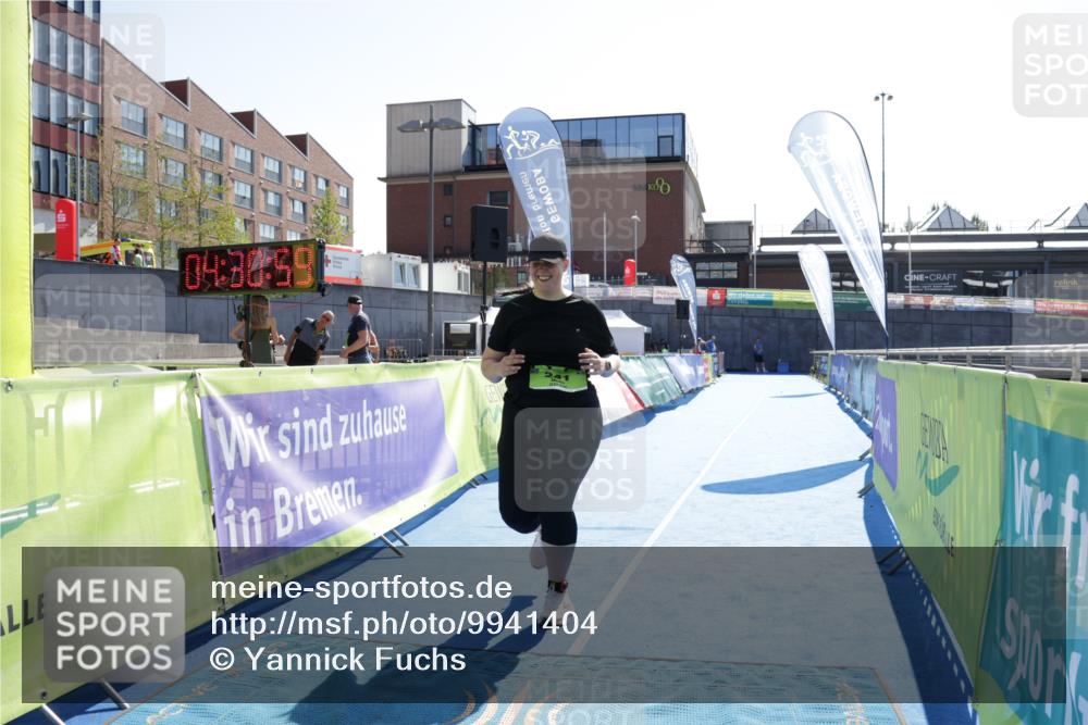 09.08.2026 - GEWOBA Citytriathlon Bremen Yannick Fuchs http://msf.ph/oto/9941404 09.08.2026 15:57:23 Ziel 241 meine-sportfotos.de