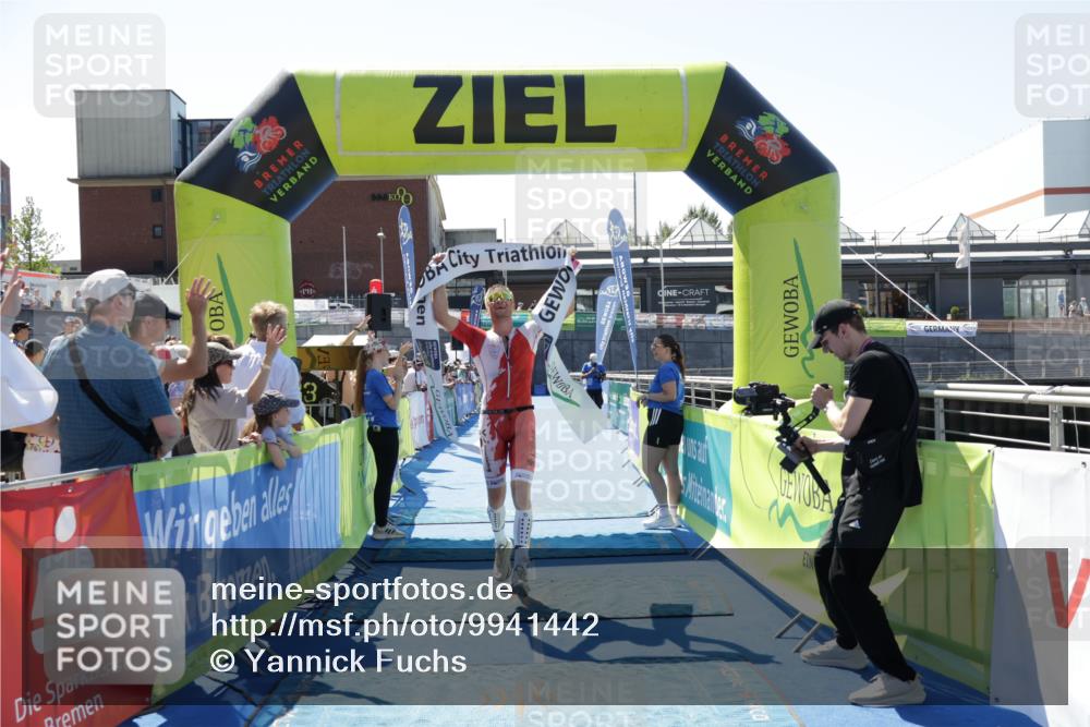 09.08.2026 - GEWOBA Citytriathlon Bremen Yannick Fuchs http://msf.ph/oto/9941442 09.08.2026 13:55:12 Ziel 769, 1004, 1004 meine-sportfotos.de