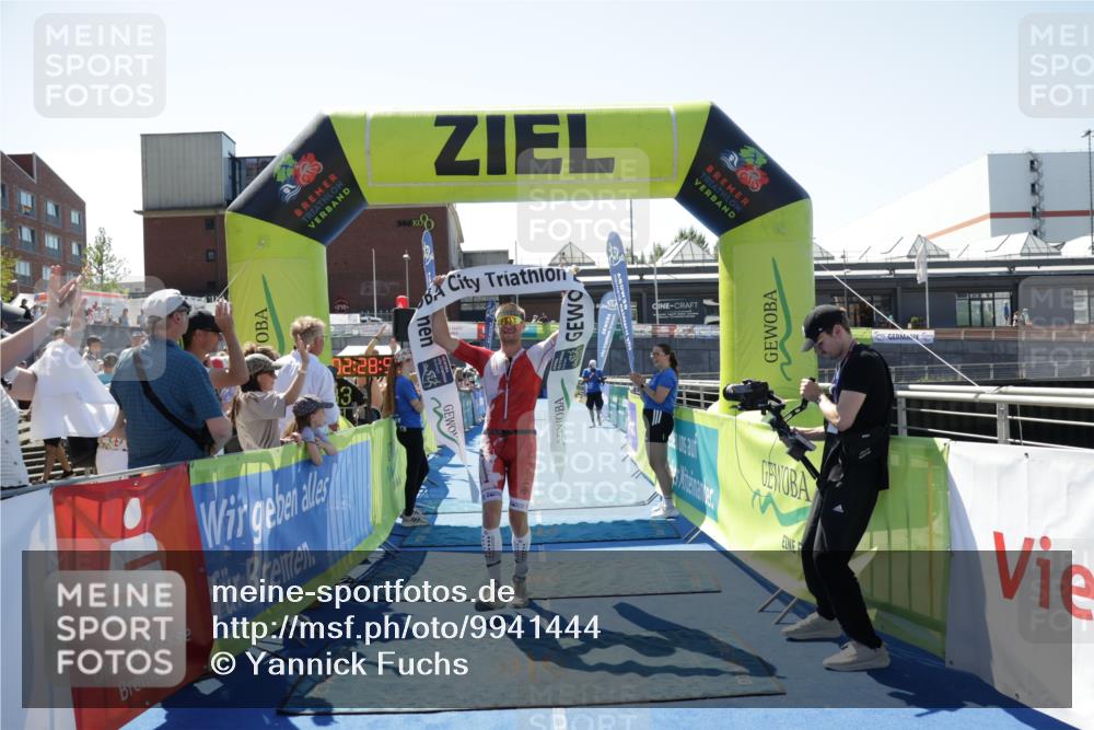 09.08.2026 - GEWOBA Citytriathlon Bremen Yannick Fuchs http://msf.ph/oto/9941444 09.08.2026 13:55:13 Ziel 769, 1004, 1004 meine-sportfotos.de