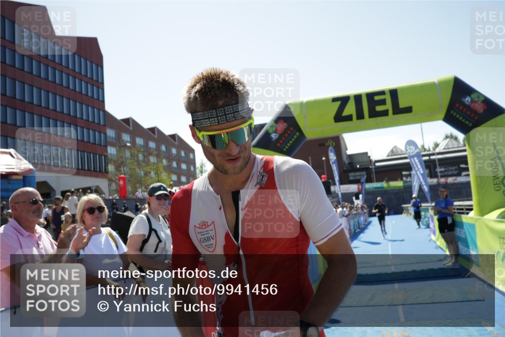 09.08.2026 - GEWOBA Citytriathlon Bremen Yannick Fuchs http://msf.ph/oto/9941456 09.08.2026 13:55:16 Ziel 769, 1004, 1004 meine-sportfotos.de