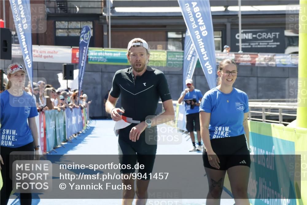 09.08.2026 - GEWOBA Citytriathlon Bremen Yannick Fuchs http://msf.ph/oto/9941457 09.08.2026 13:55:19 Ziel 769 meine-sportfotos.de
