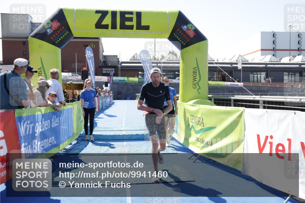 09.08.2026 - GEWOBA Citytriathlon Bremen Yannick Fuchs http://msf.ph/oto/9941460 09.08.2026 13:55:20 Ziel 769 meine-sportfotos.de