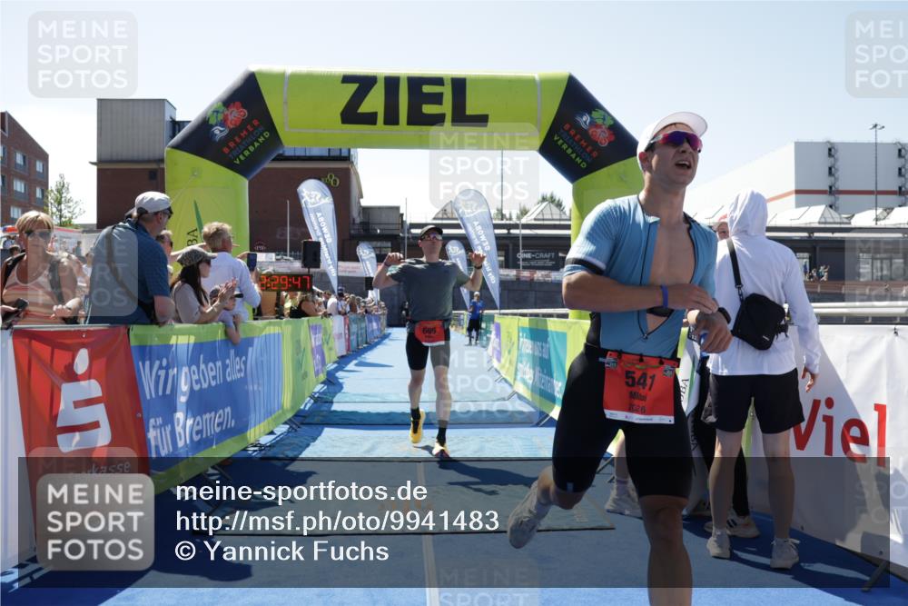 09.08.2026 - GEWOBA Citytriathlon Bremen Yannick Fuchs http://msf.ph/oto/9941483 09.08.2026 13:56:10 Ziel 541, 695 meine-sportfotos.de