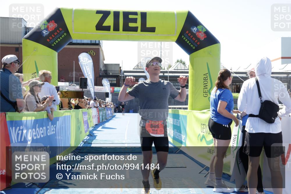 09.08.2026 - GEWOBA Citytriathlon Bremen Yannick Fuchs http://msf.ph/oto/9941484 09.08.2026 13:56:11 Ziel 541, 695 meine-sportfotos.de