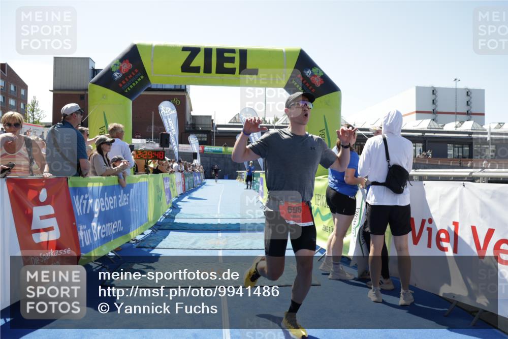09.08.2026 - GEWOBA Citytriathlon Bremen Yannick Fuchs http://msf.ph/oto/9941486 09.08.2026 13:56:11 Ziel 541, 695 meine-sportfotos.de