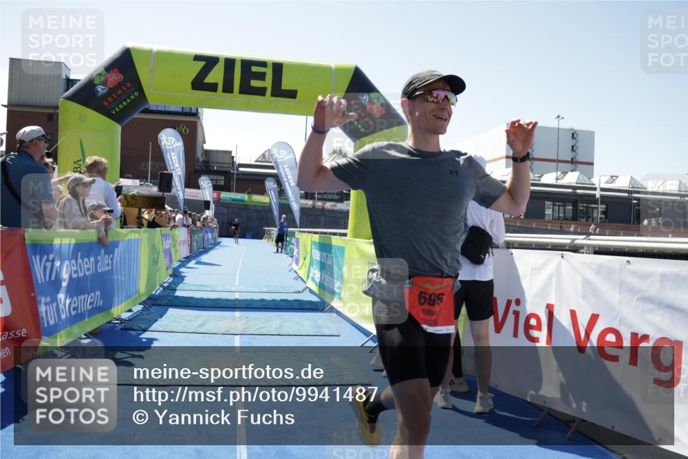09.08.2026 - GEWOBA Citytriathlon Bremen Yannick Fuchs http://msf.ph/oto/9941487 09.08.2026 13:56:12 Ziel 541, 695 meine-sportfotos.de