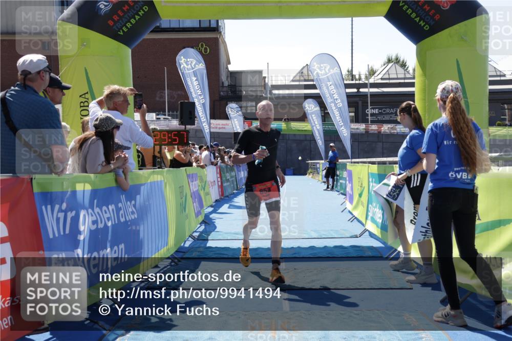 09.08.2026 - GEWOBA Citytriathlon Bremen Yannick Fuchs http://msf.ph/oto/9941494 09.08.2026 13:56:20 Ziel 858 meine-sportfotos.de