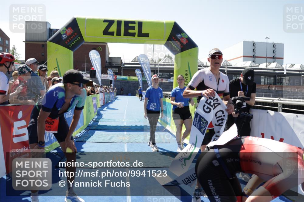 09.08.2026 - GEWOBA Citytriathlon Bremen Yannick Fuchs http://msf.ph/oto/9941523 09.08.2026 13:56:42 Ziel  meine-sportfotos.de