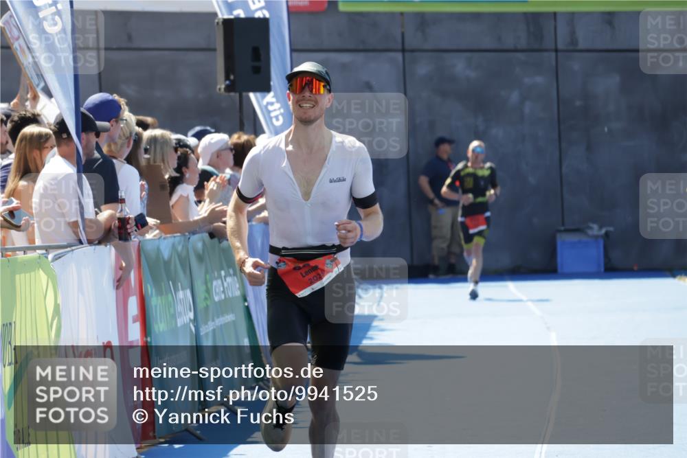 09.08.2026 - GEWOBA Citytriathlon Bremen Yannick Fuchs http://msf.ph/oto/9941525 09.08.2026 13:57:17 Ziel 664 meine-sportfotos.de
