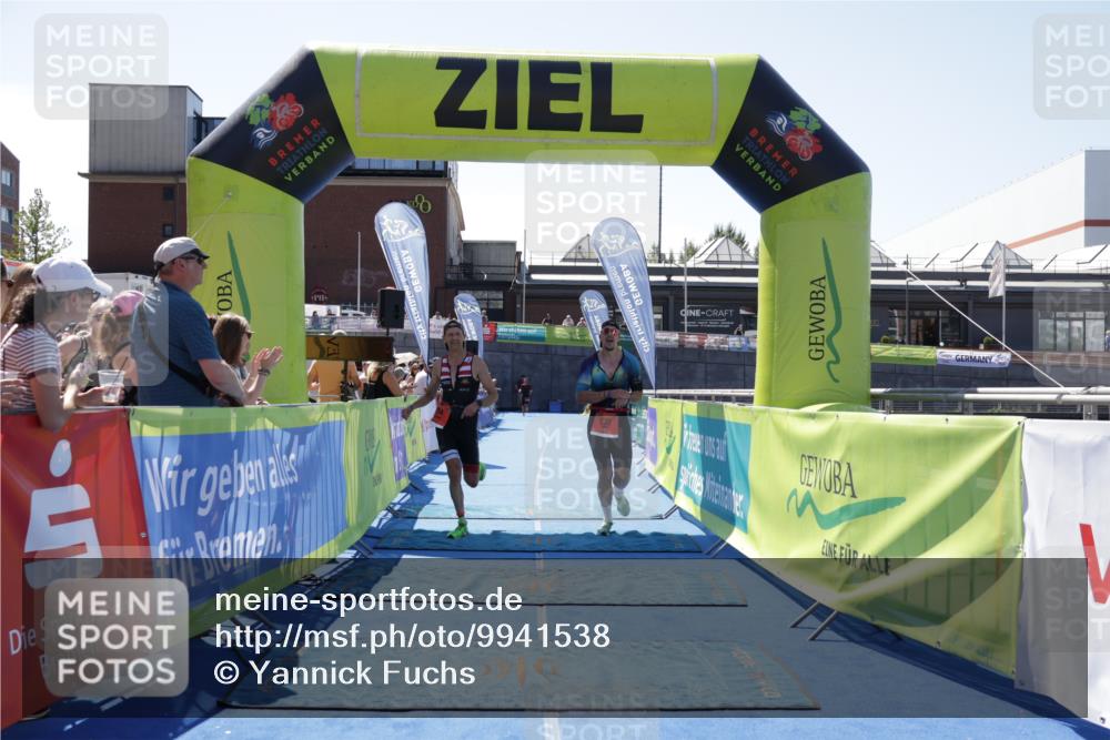 09.08.2026 - GEWOBA Citytriathlon Bremen Yannick Fuchs http://msf.ph/oto/9941538 09.08.2026 13:57:45 Ziel 732, 854 meine-sportfotos.de
