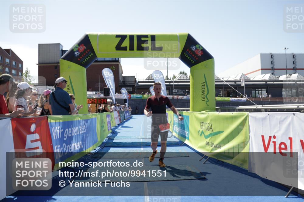 09.08.2026 - GEWOBA Citytriathlon Bremen Yannick Fuchs http://msf.ph/oto/9941551 09.08.2026 13:57:57 Ziel 755 meine-sportfotos.de