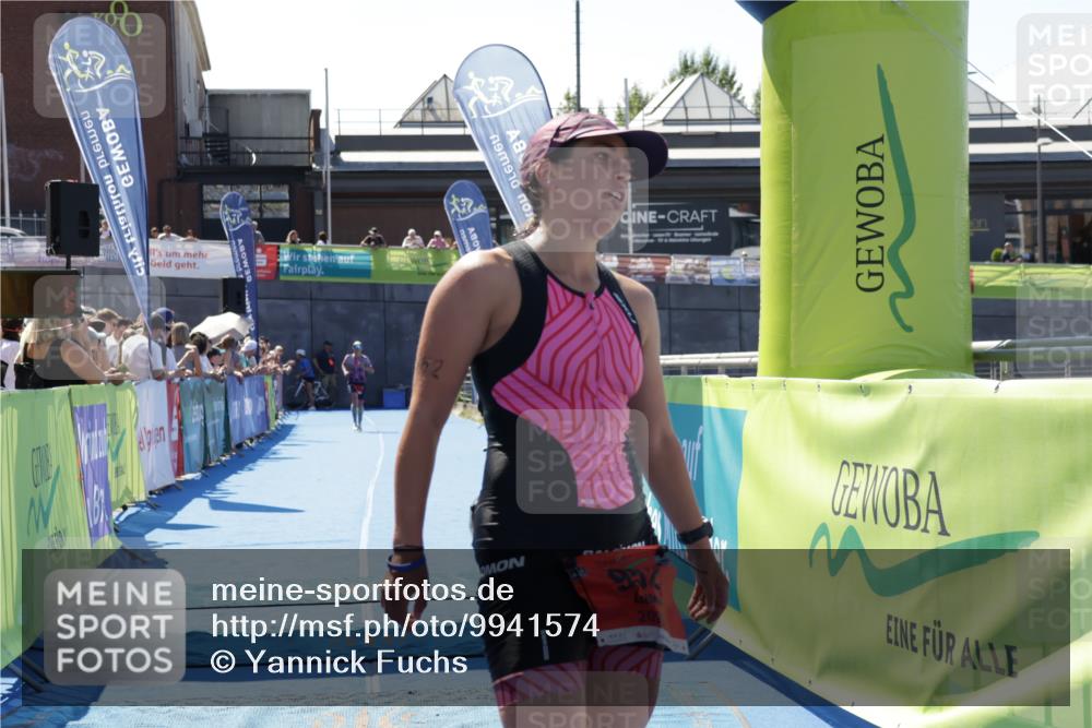 09.08.2026 - GEWOBA Citytriathlon Bremen Yannick Fuchs http://msf.ph/oto/9941574 09.08.2026 13:58:50 Ziel  meine-sportfotos.de