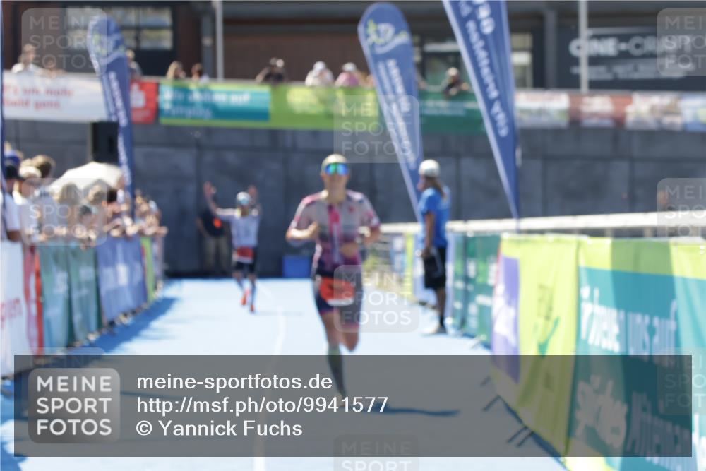 09.08.2026 - GEWOBA Citytriathlon Bremen Yannick Fuchs http://msf.ph/oto/9941577 09.08.2026 13:58:55 Ziel 955 meine-sportfotos.de