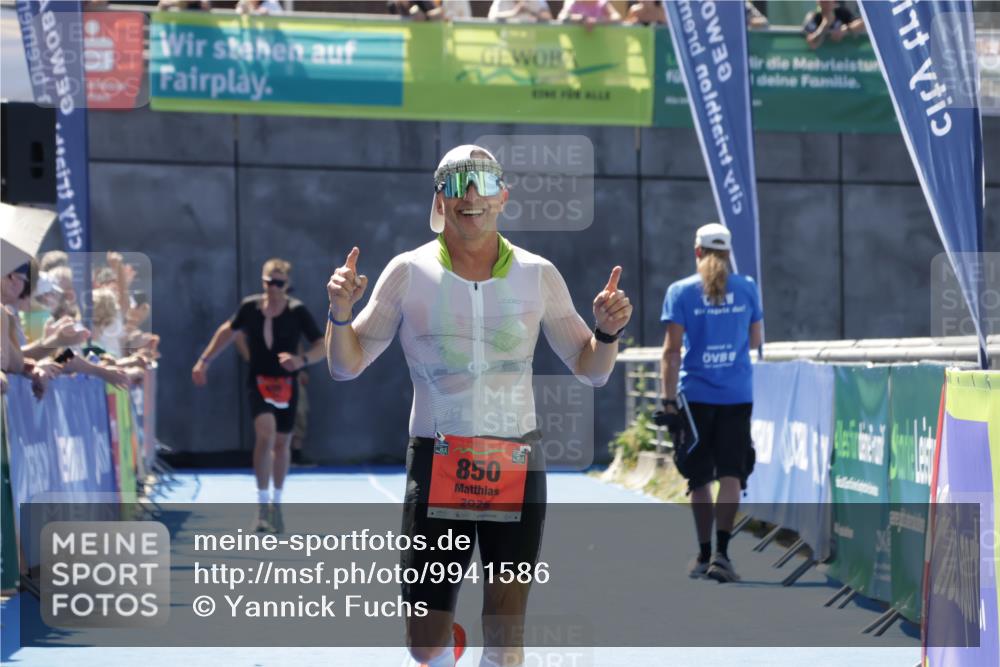 09.08.2026 - GEWOBA Citytriathlon Bremen Yannick Fuchs http://msf.ph/oto/9941586 09.08.2026 13:59:01 Ziel 850, 955 meine-sportfotos.de