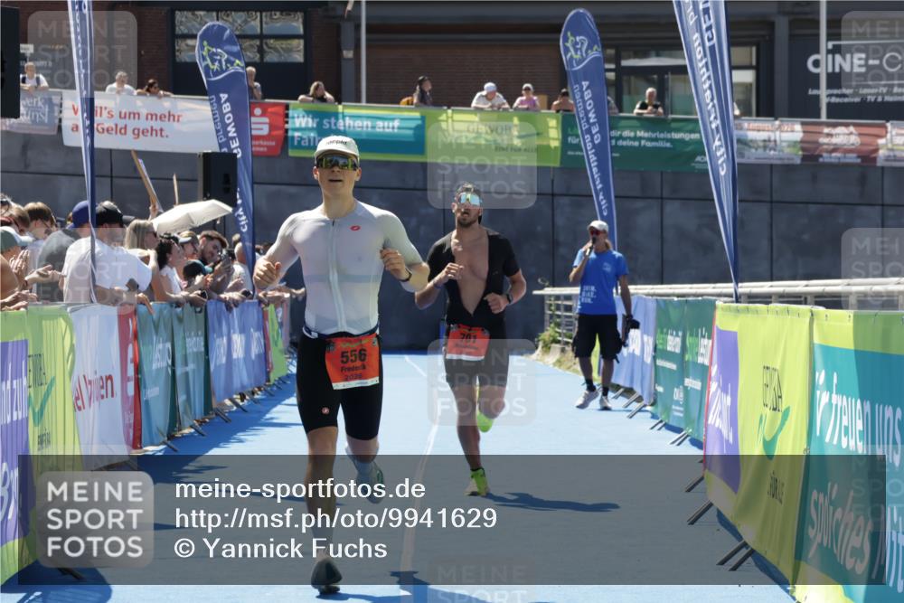 09.08.2026 - GEWOBA Citytriathlon Bremen Yannick Fuchs http://msf.ph/oto/9941629 09.08.2026 14:00:02 Ziel 556, 701 meine-sportfotos.de