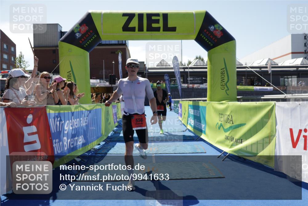 09.08.2026 - GEWOBA Citytriathlon Bremen Yannick Fuchs http://msf.ph/oto/9941633 09.08.2026 14:00:05 Ziel 556, 701 meine-sportfotos.de