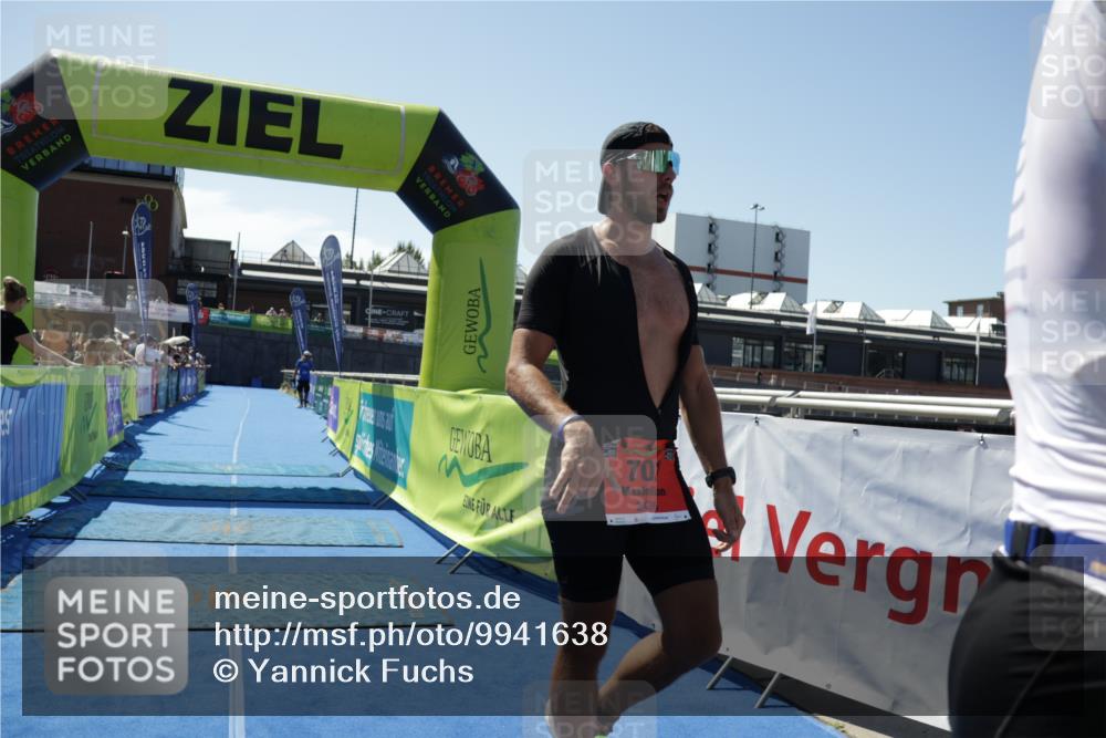 09.08.2026 - GEWOBA Citytriathlon Bremen Yannick Fuchs http://msf.ph/oto/9941638 09.08.2026 14:00:08 Ziel 701 meine-sportfotos.de
