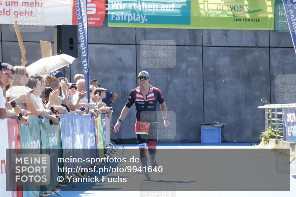 09.08.2026 - GEWOBA Citytriathlon Bremen Yannick Fuchs http://msf.ph/oto/9941640 09.08.2026 14:00:25 Ziel 764 meine-sportfotos.de