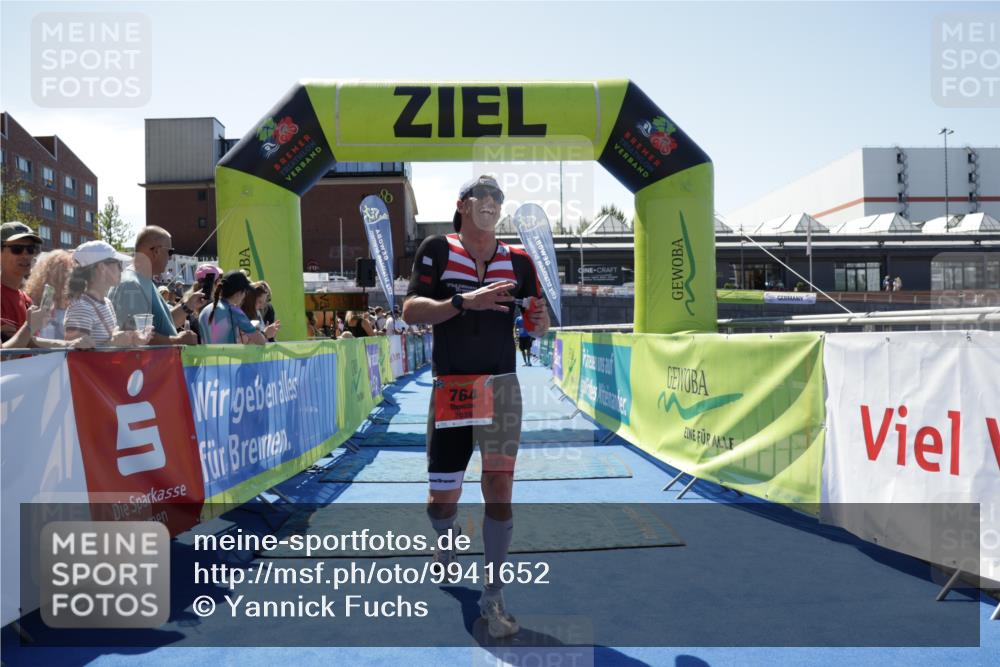 09.08.2026 - GEWOBA Citytriathlon Bremen Yannick Fuchs http://msf.ph/oto/9941652 09.08.2026 14:00:34 Ziel 764 meine-sportfotos.de
