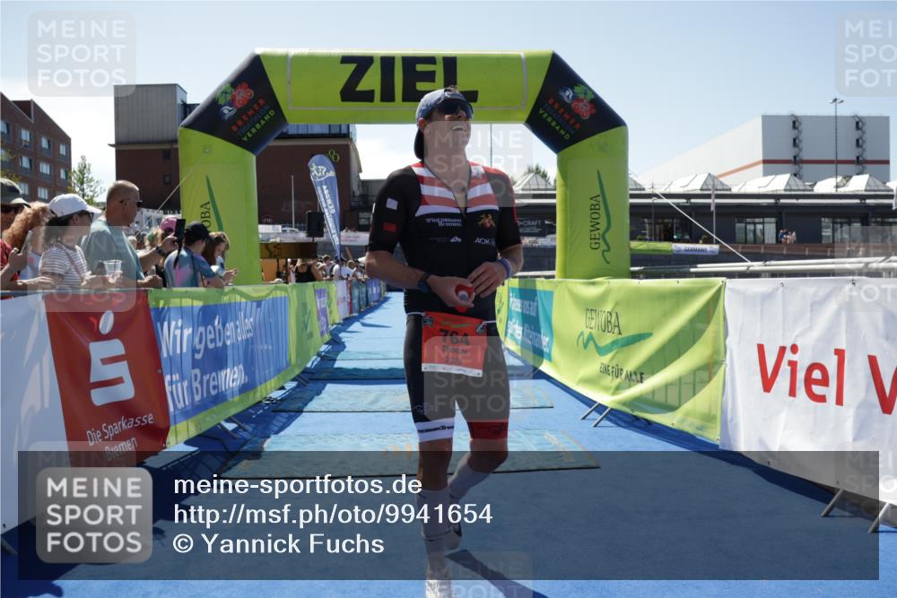 09.08.2026 - GEWOBA Citytriathlon Bremen Yannick Fuchs http://msf.ph/oto/9941654 09.08.2026 14:00:34 Ziel 764 meine-sportfotos.de
