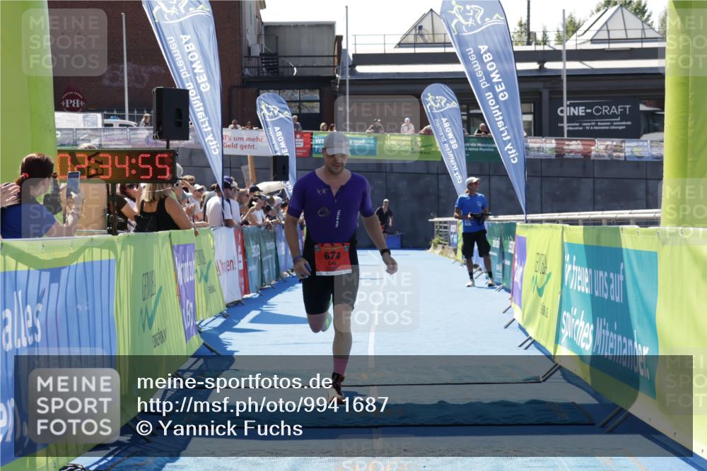 09.08.2026 - GEWOBA Citytriathlon Bremen Yannick Fuchs http://msf.ph/oto/9941687 09.08.2026 14:01:18 Ziel 674, 761 meine-sportfotos.de