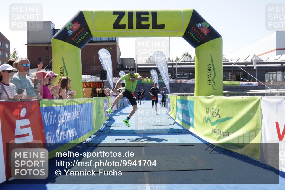 09.08.2026 - GEWOBA Citytriathlon Bremen Yannick Fuchs http://msf.ph/oto/9941704 09.08.2026 14:01:30 Ziel 723, 735, 773, 777, 801 meine-sportfotos.de